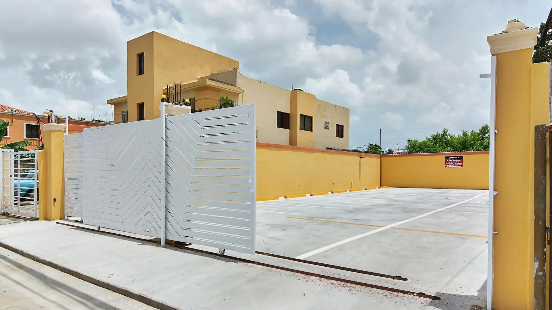 2 Bedroom Apartment Spacious Terrace In Corales Del Sur, Santo Domingo Este La Viva